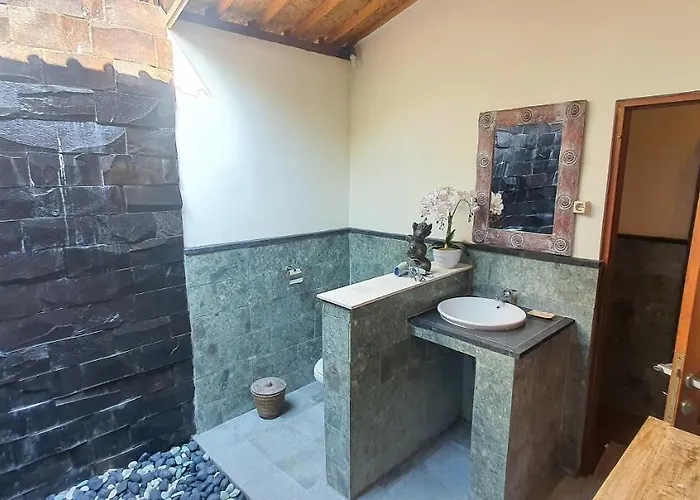 Esa Villa