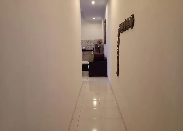 Esa *