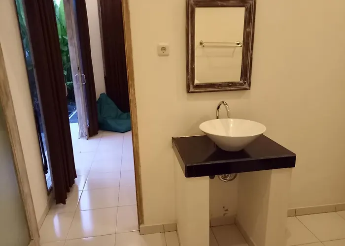 Esa Villa